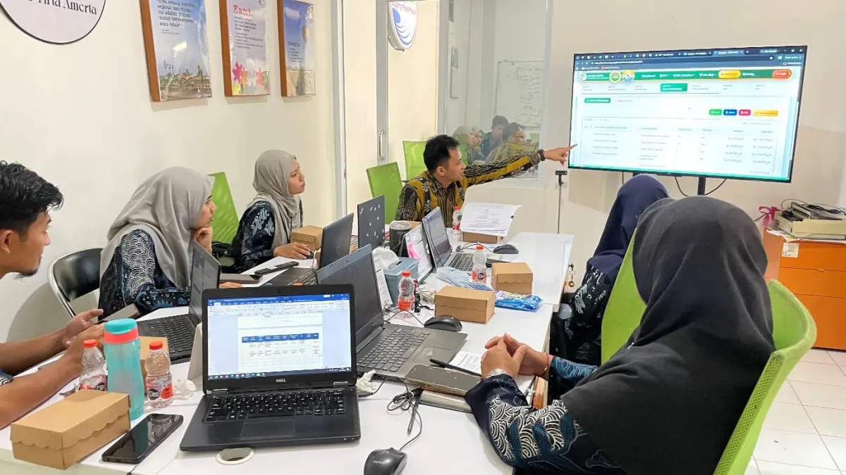 Tim pengabdian kepada masyarakat Universitas Veteran Bangun Nusantara (Univet Bantara) Sukoharjo menggelar program penguatan tata kelola BUMDes Sugeng Abadi di Desa Mulur, Kecamatan Bendosari, Kabupaten Sukoharjo. (DOK.UNIVET BANTARA SUKOHARJO)