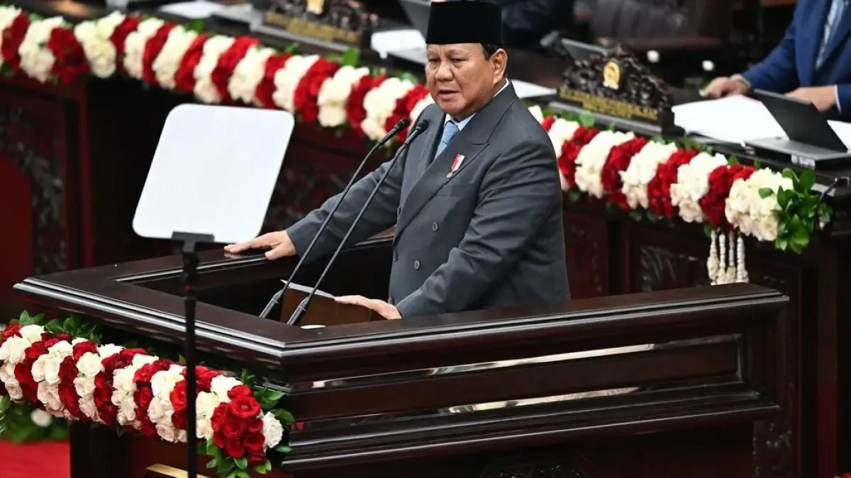 Presiden Prabowo Subianto menyampaikan pidato kenegaraan dalam rangka Penyampaian Pengantar/Keterangan Pemerintah atas RUU tentang APBN Tahun Anggaran 2026 beserta Nota Keuangannya saat Sidang Paripurna Pembukaan Masa Persidangan I DPR Tahun Sidang 2025-2026 di Gedung Nusantara, Kompleks Parlemen, Jakarta, Jumat (15/8/2025). ANTARAFOTO/Dhemas Reviyanto/sgd/wpa.