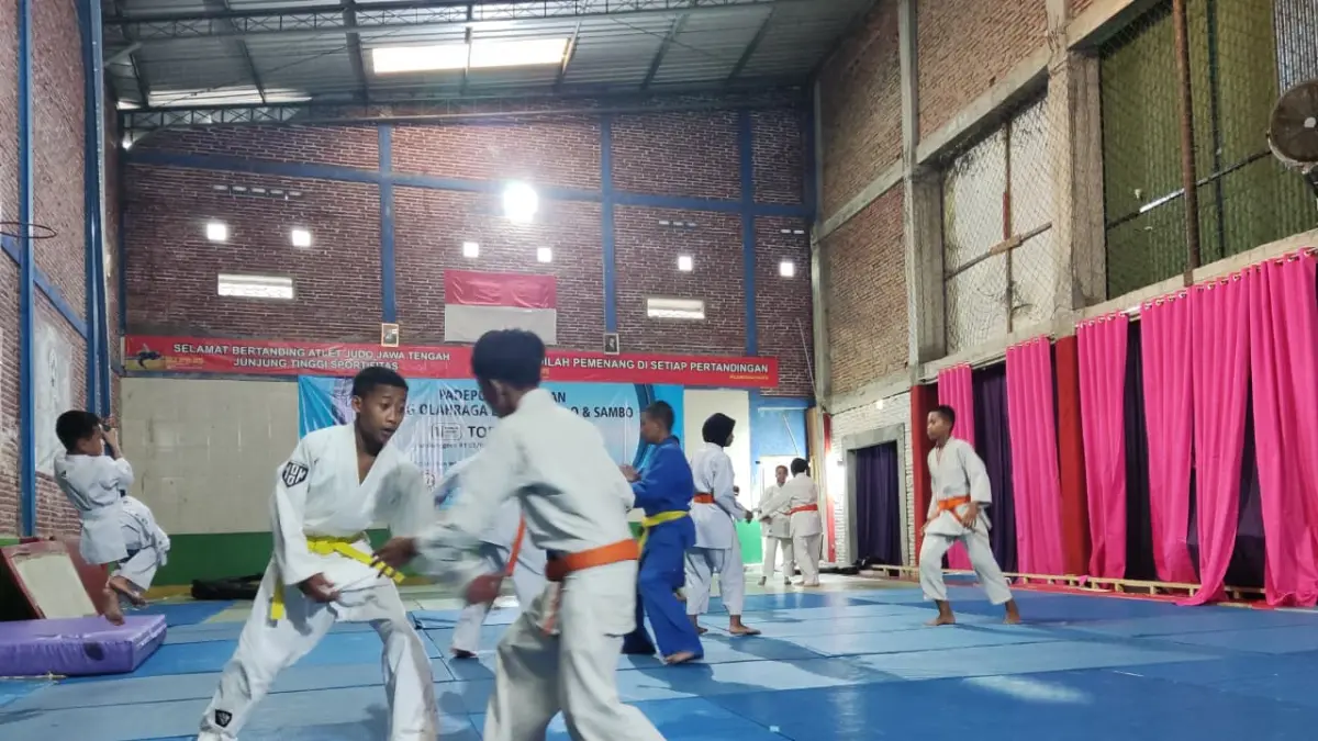 Pejudo Kota Solo tengah berlatih untuk persiapan menatap Porprov Jateng 2026. (Hernindya Jalu/Radar Solo) 