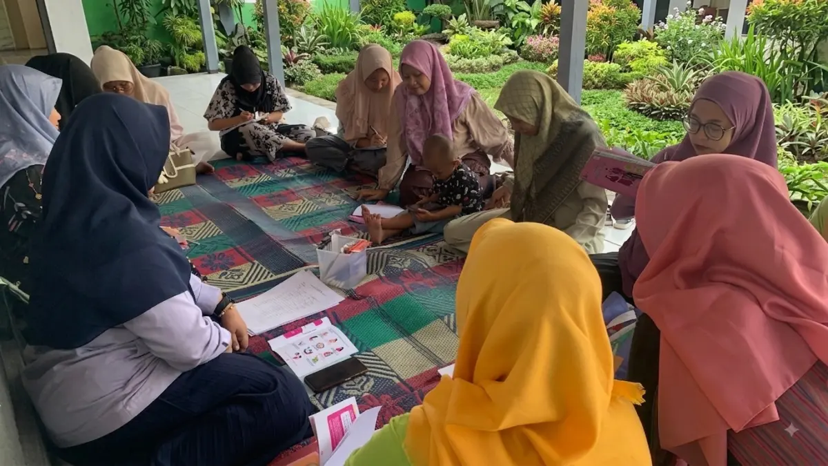 Pendampingan dan penyuluhan Program Mother Peer Support
