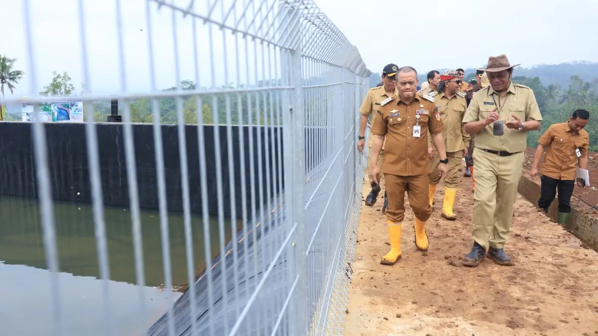 Sepanjang tahun 2025 terdapat delapan pembangunan embung baru dan dua revitalisasi embung di Jawa Tengah, sedangkan hingga awal tahun 2026, Gubernur Ahmad Luthfi sudah meresmikan hingga 12 embung yang tersebar di berbagai daerah. (PEMPROV JATENG)