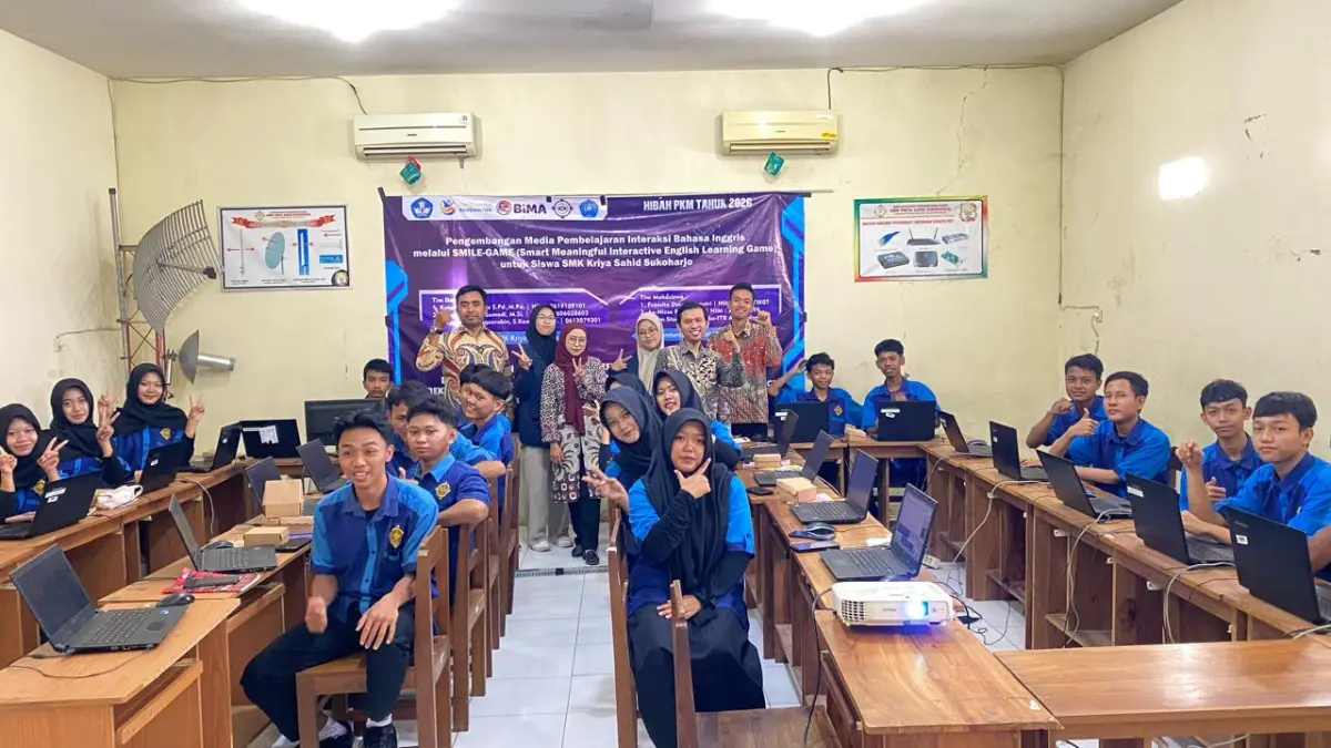 Pengabdian Kepada Masyarakat Kembangkan Media Pembelajaran Interaktif Bahasa Inggris SMILE-GAME di SMK Kriya Sahid Sukoharjo