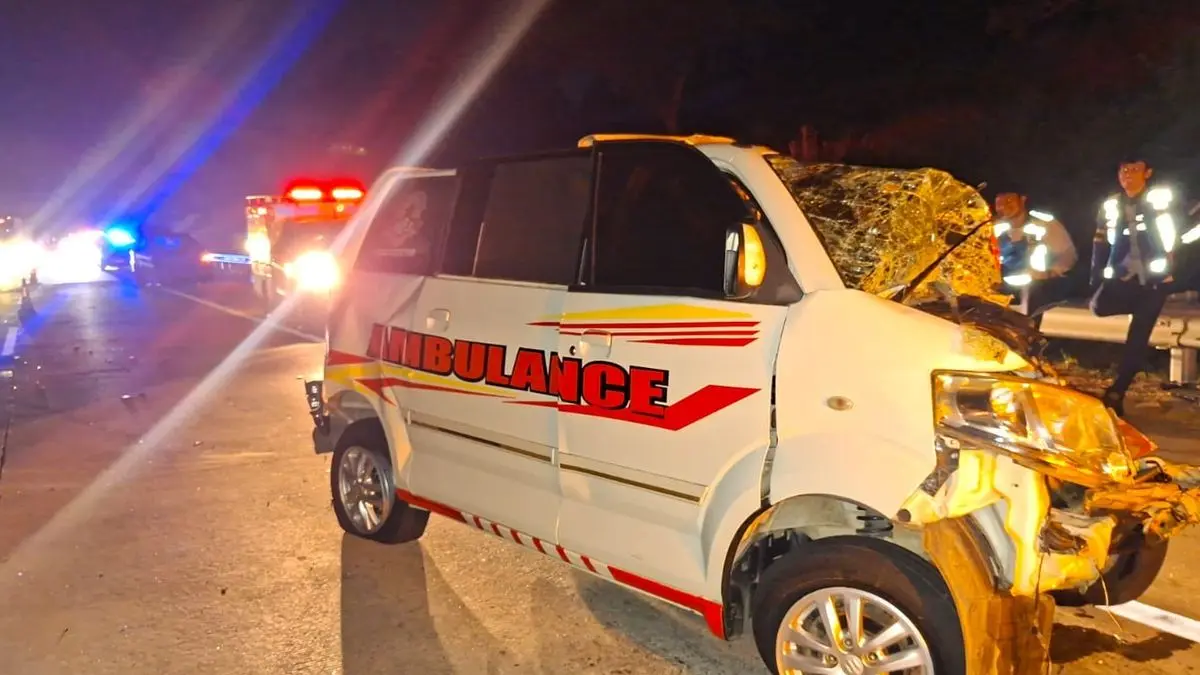 Tragis! Pasutri Tewas Saat Antar Jenazah Anak di Tol Batang, Ini Kronologi Ambulans Kecelakaan (ANTARA/Satlantas Polresta Batang)