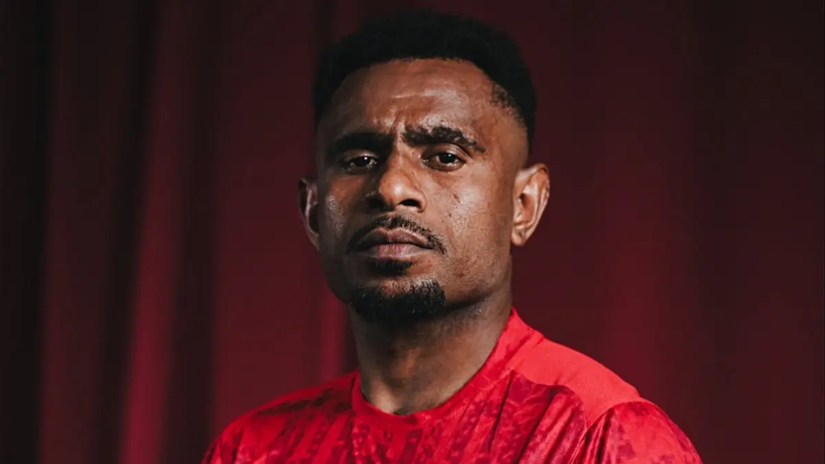  Gelandang Samuel Gideon Balinsa resmi menjadi bagian dari Laskar Sambernyawa. (Tim Media Persis Solo) 