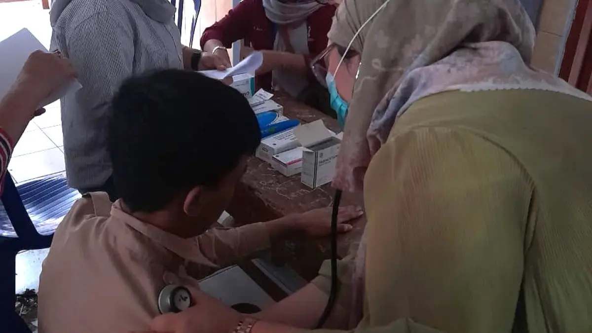 Murid SMPN 6 Boyolali menjalani pemeriksaan medis. (ABDUL KHOFID/RADAR SOLO)