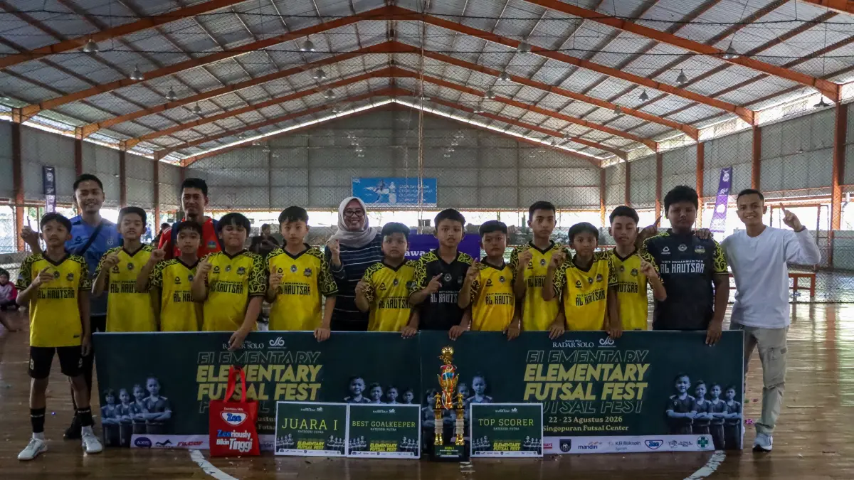 SDIT Muhammadiyah Al Kautsar Kartasura putra juara Jawa Pos Radar Solo Elementary Futsal Fest 2026. (M.IHSAN/RADAR SOLO)