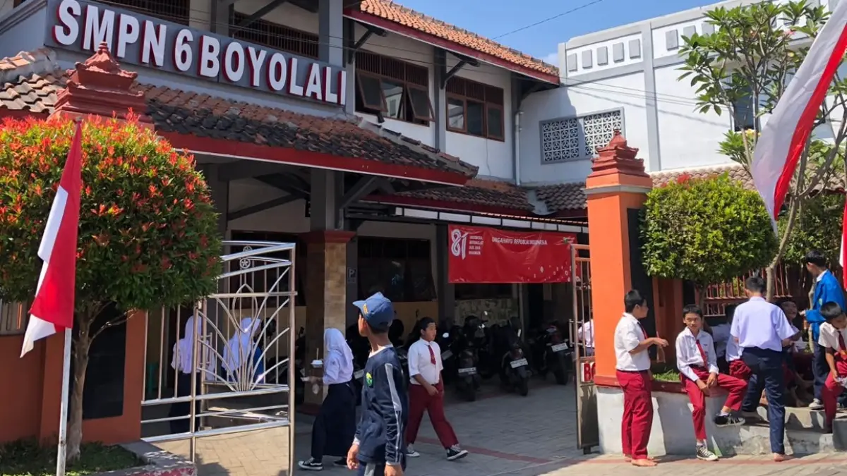 Kegiatan para murid SMPN 6 Boyolali, Senin (24/8/2026). (ABDUL KHOFID/RADAR SOLO)
