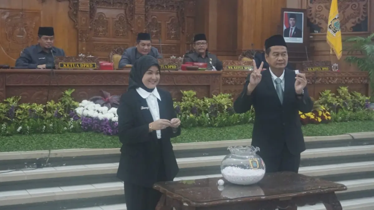 Pengambilan Nomor Urut Calon Wakil Bupati (Cawabup) Klaten Sisa Masa Jabatan Tahun 2025–2030 &nbsp;di Gedung DPRD Klaten, Senin (24/8/2026). (Angga Purenda/Radar Solo)