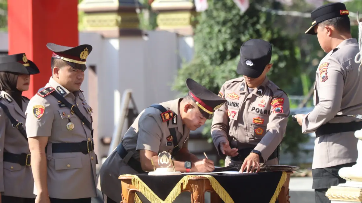 Upacara serah terima jabatan dipimpin Kapolres Wonogiri AKBP Haris Munandar Hasyim di halaman Mapolres Wonogiri, Senin (24/8/2026). (DOK.POLRES WONOGIRI)