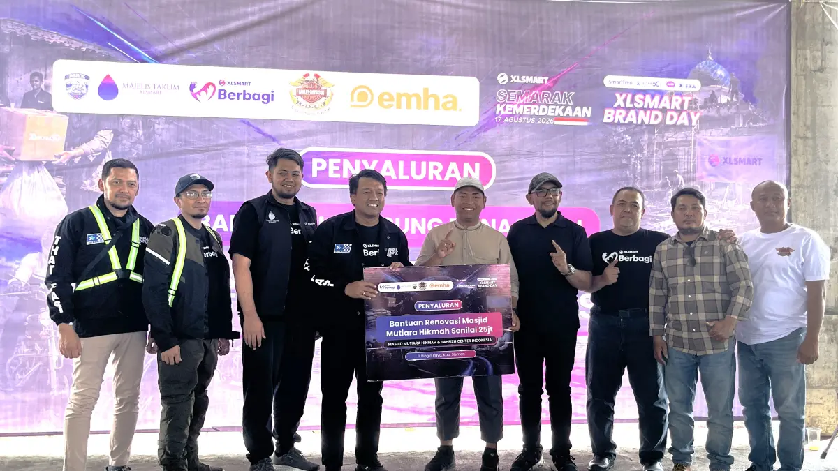 XLSMART memberikan dukungan kepada Yayasan Mutiara Hikmah berupa bantuan renovasi masjid yang mencakup kebutuhan bahan bangunan, furnitur, serta perlengkapan ibadah. (ISTIMEWA)