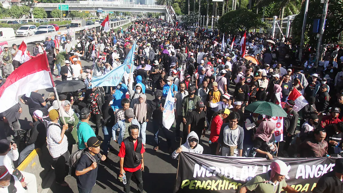 Ilustrasi massa aksi demo di Jakarta. (Dery Ridwansah/JawaPos.com)