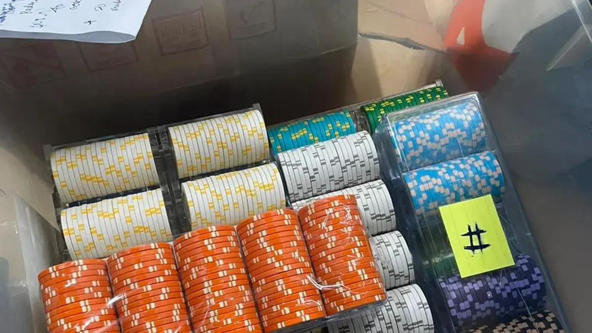 Barang bukti yang disita polisi dari lokasi judi kasino di Kwarasan, Grogol, Sukoharjo, pertengahan Agustus 2026.