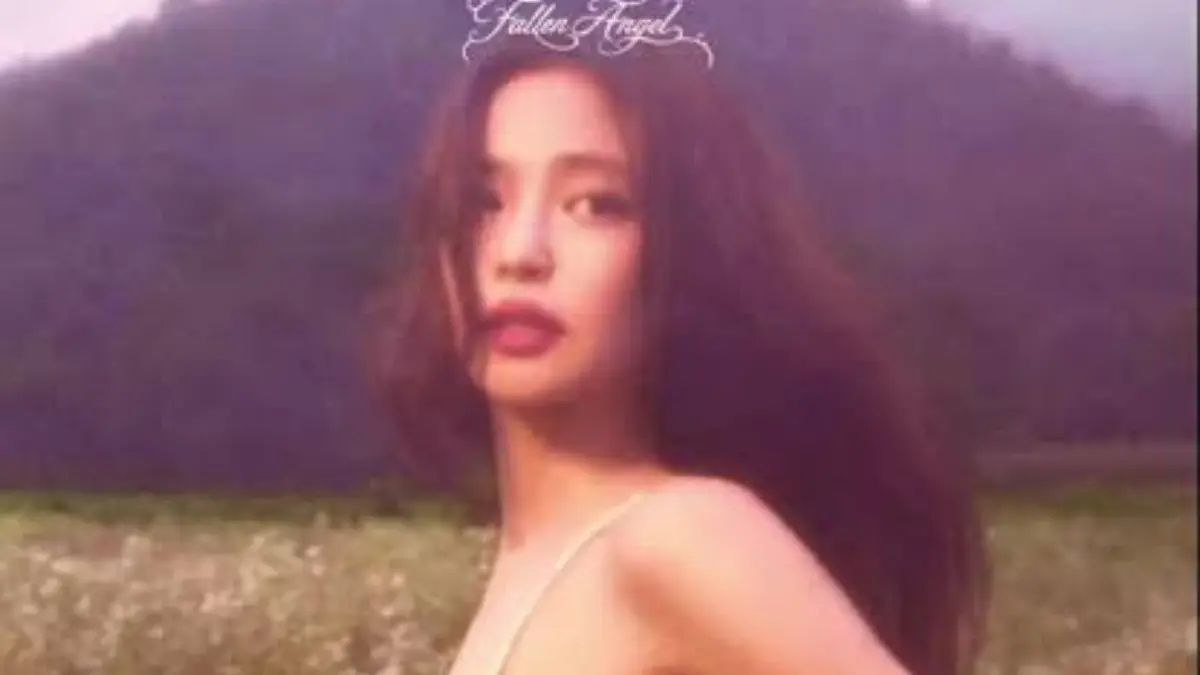 Jennie BLACKPINK resmi merilis EP digital terbarunya, Fallen Angel, pada Jumat (28/8/2026) pukul 11.00 WIB. 