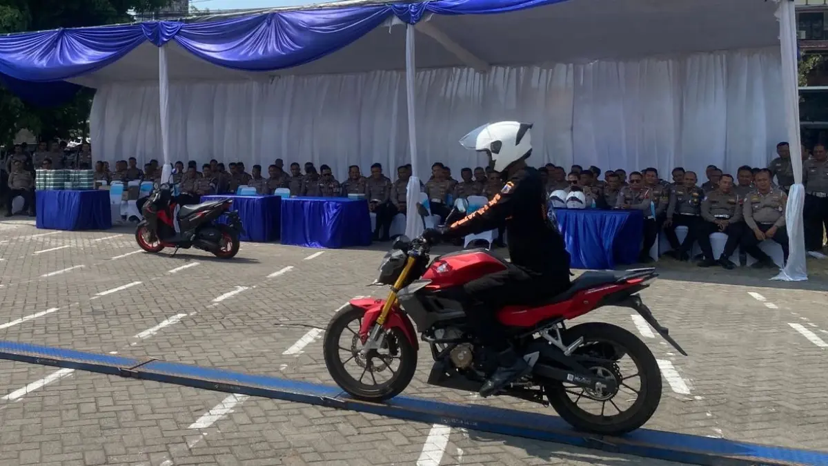 Main Dealer Astra Motor Jawa Tengah menggandeng Direktorat Lalu Lintas (Ditlantas) Polda Jawa Tengah menggelar pelatihan berkendara, Kamis (27/8/2026). (DOK.ASTRA MOTOR JATENG)