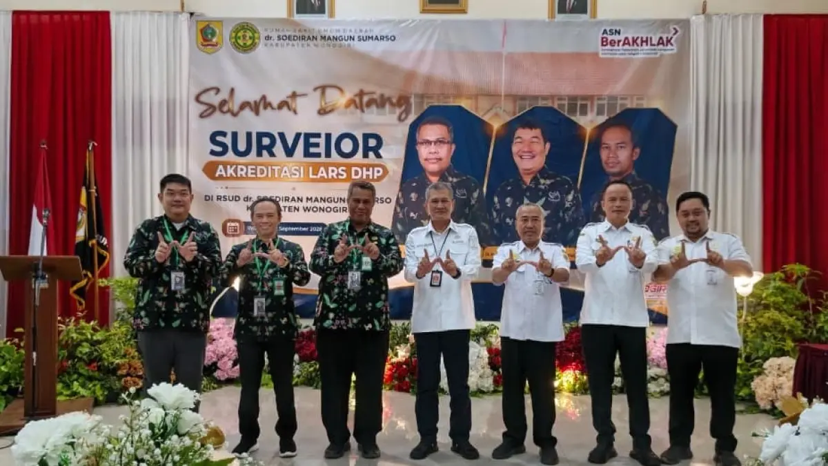 Bupati Wonogiri Setyo Sukarno (tengah) hadiri Survei akreditasi RSUD dr. Soediran Mangun Sumarso Kabupaten Wonogiri oleh Lembaga Akreditasi Rumah Sakit Damar Husada Paripurna (LARS DHP), Rabu (2/9/2026). (DOK.RSUD WONOGIRI) 