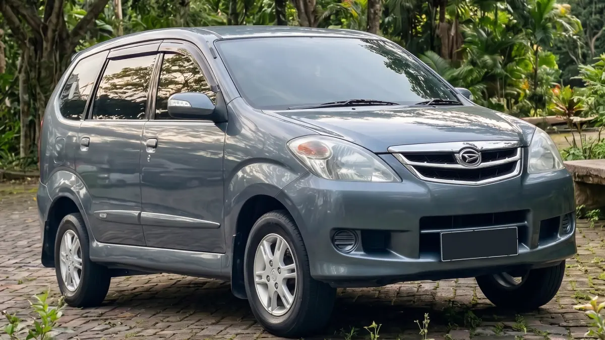 Mobil Daihatsu Xenia second.