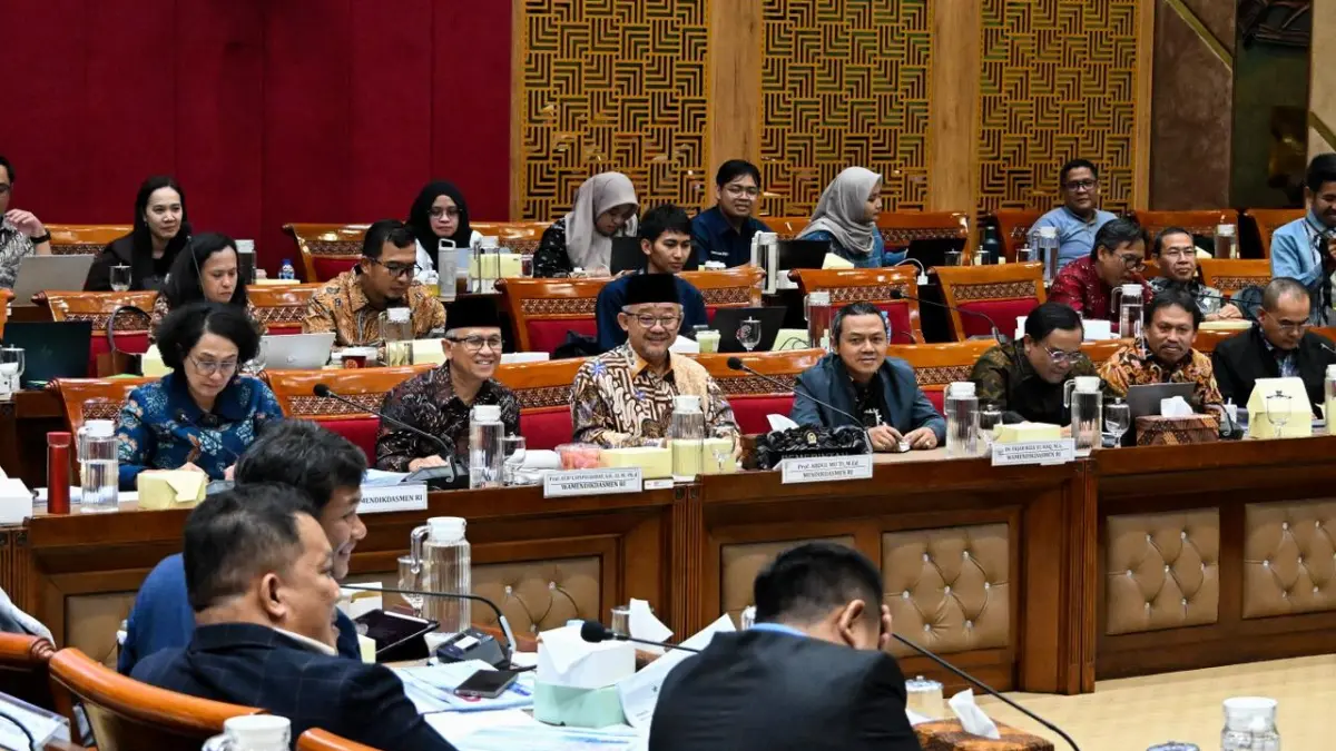 Sejumlah kementerian dan lembaga negara berbondong-bondong mengajukan tambahan anggaran dalam pembahasan bersama DPR. (Foto: kemendikdasmen.go.id)