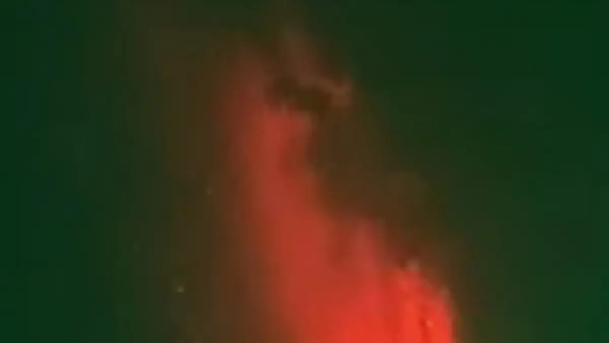 Gunung Anak Krakatau Erupsi Hebat, Lava Pijar Terlihat dan Dentuman Terdengar di Sejumlah Daerah (Intagram Info Gempa Dunia)