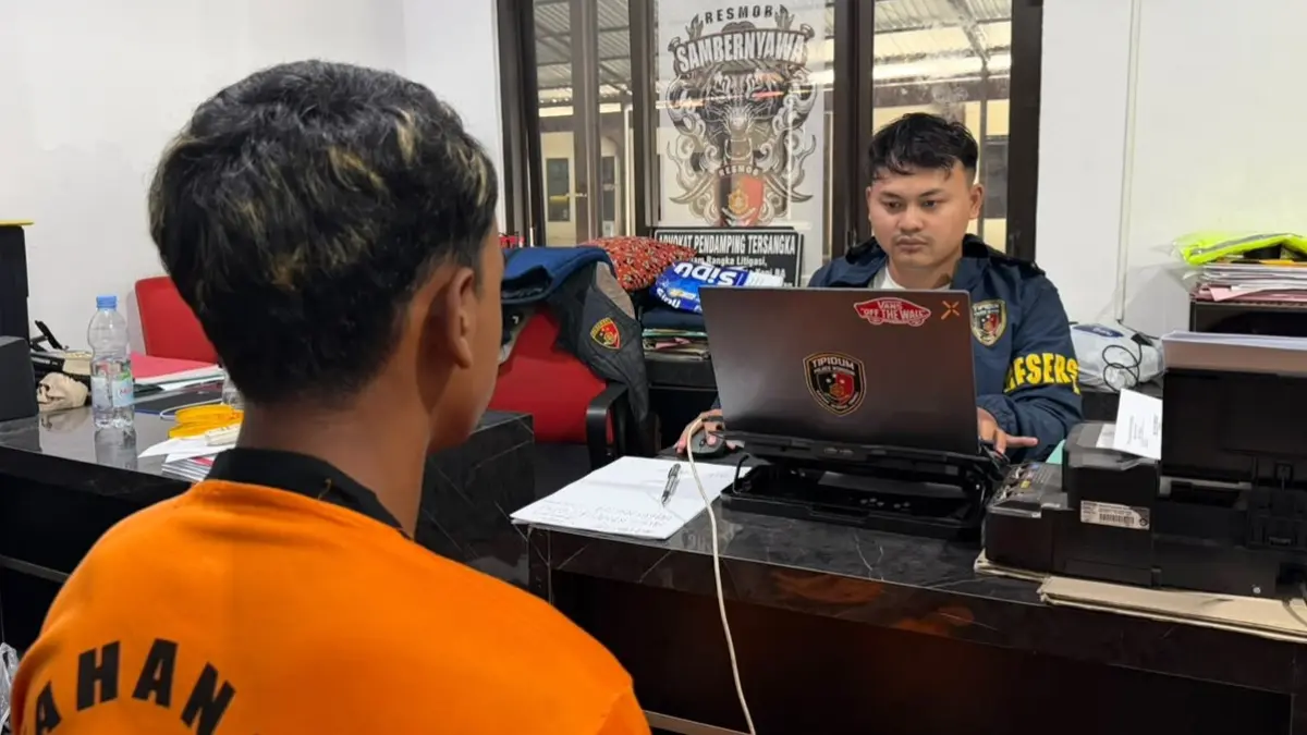  PRF, warga Kecamatan Puhpelem diperiksa di Mapolres Wonogiri. Dia diringkus pasca mencuri satu unit telepon seluler milik warga setempat. (DOK.POLRES WONOGIRI)
