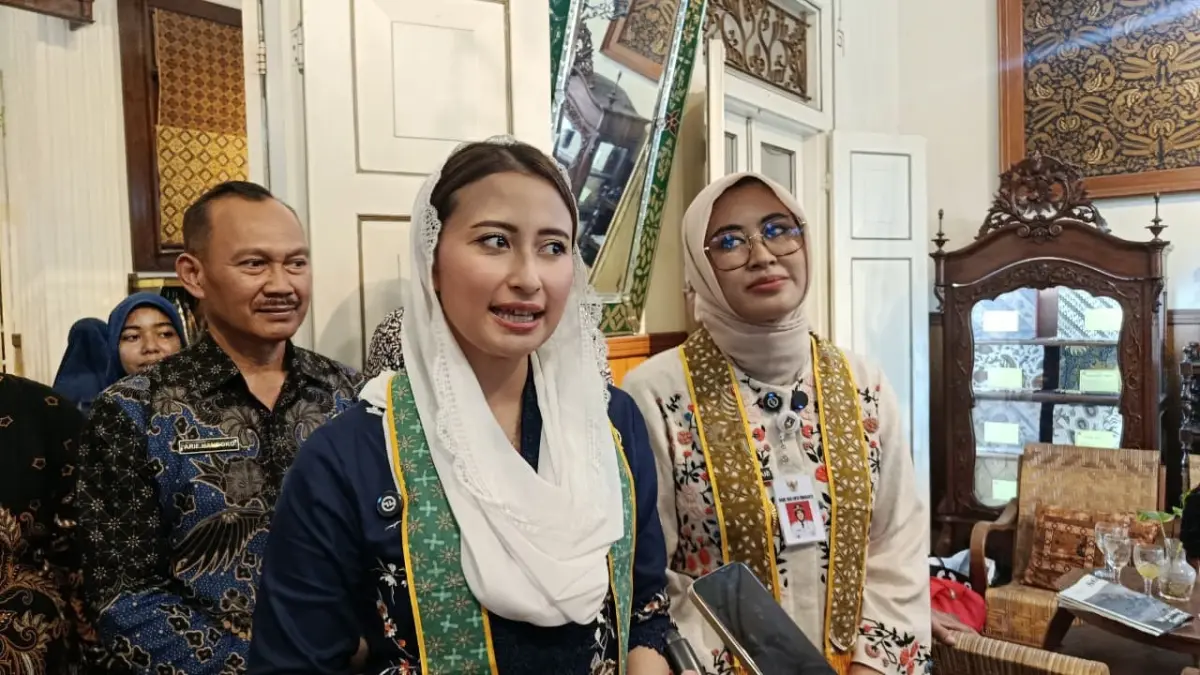 Wamendag Dyah Roro Esti Widyastuti didampingi Wawali Solo Astrid Widayani, Jumat sore (4/9). (ALFIDA NURCHOLISAH/RADAR SOLO)