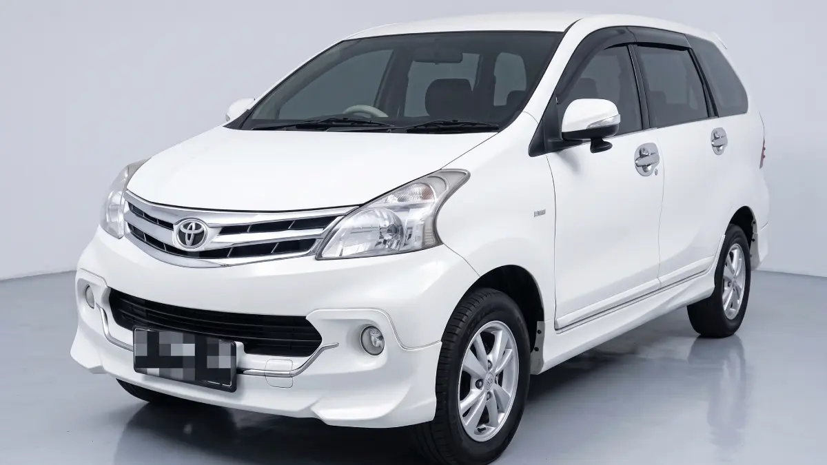 Mobil Toyota Avanza bekas berkualitas harga Rp100 jutaan.