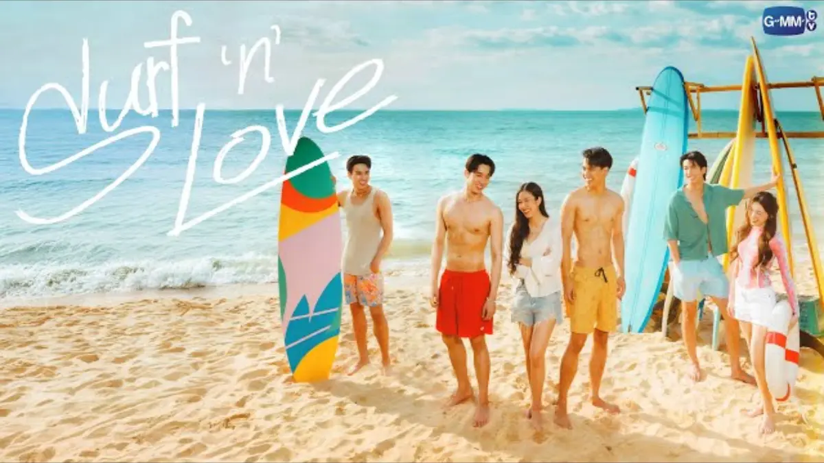 Dengan latar pantai dan surfing, Surf n Love menawarkan suasana yang lebih cerah dan santai.