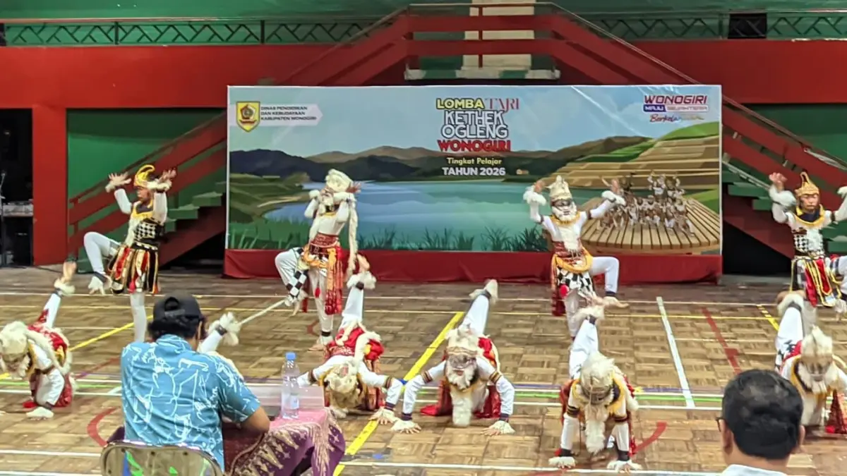 Lomba Tari Kethek Ogleng tingkat pelajar yang dipusatkan di GOR Giri Mandala Wonogiri, Rabu hingga Kamis (16–17/9/2026). (IWAN ADI/RADAR SOLO)