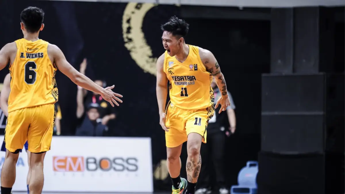 Andre Rorimpandey saat membela Kesatria Bengawan Solo di IBL. (Dok. IBL)
