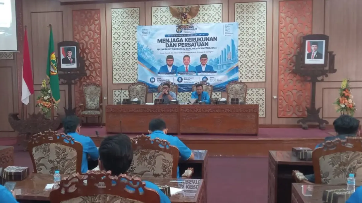 FGD yang digelar di DPD Komite Nasional Pemuda Indonesia (KNPI) Sukoharjo di gedung DPRD, Jumat (25/9). (IWAN KAWUL/RADAR SOLO)
