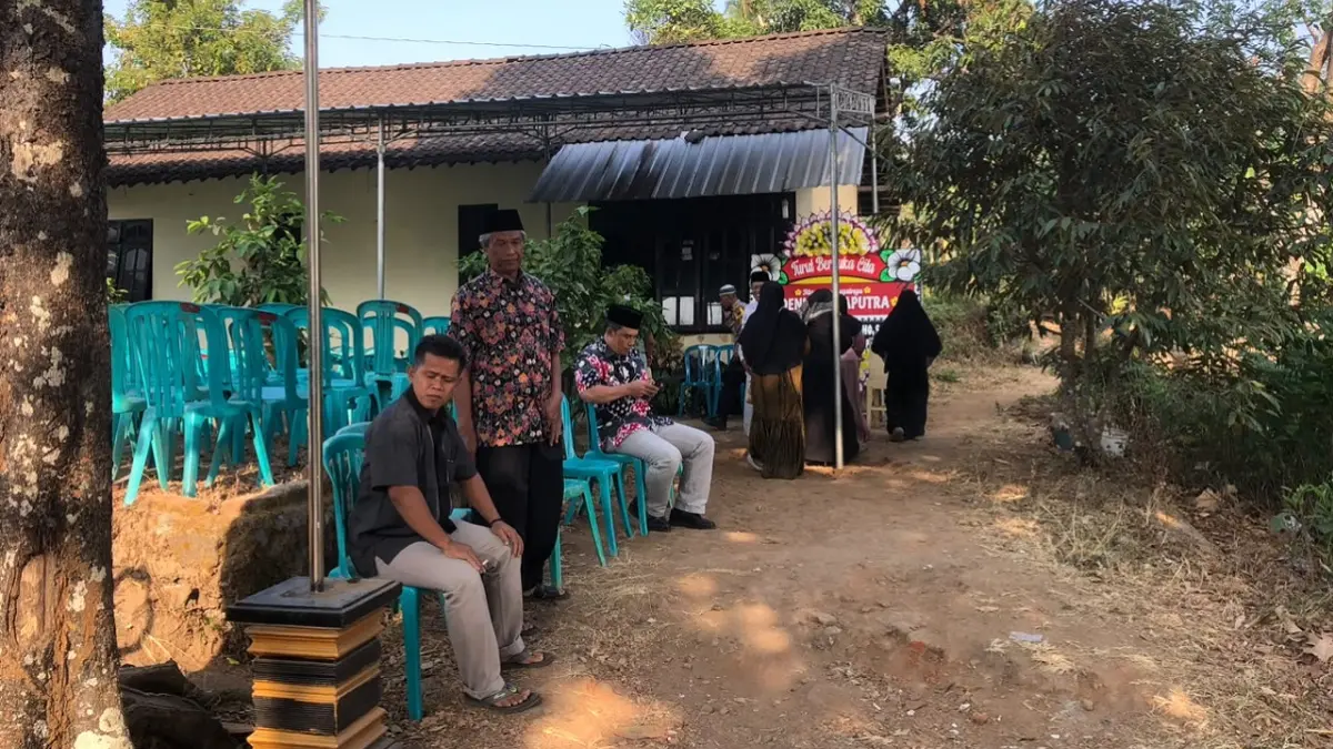 Jelang Kedatangan Jenazah Korban Kapal Virgo Asal Boyolali, Tetangga Mulai Datang Melayat (ABDUL KHOFID/Radar Solo)