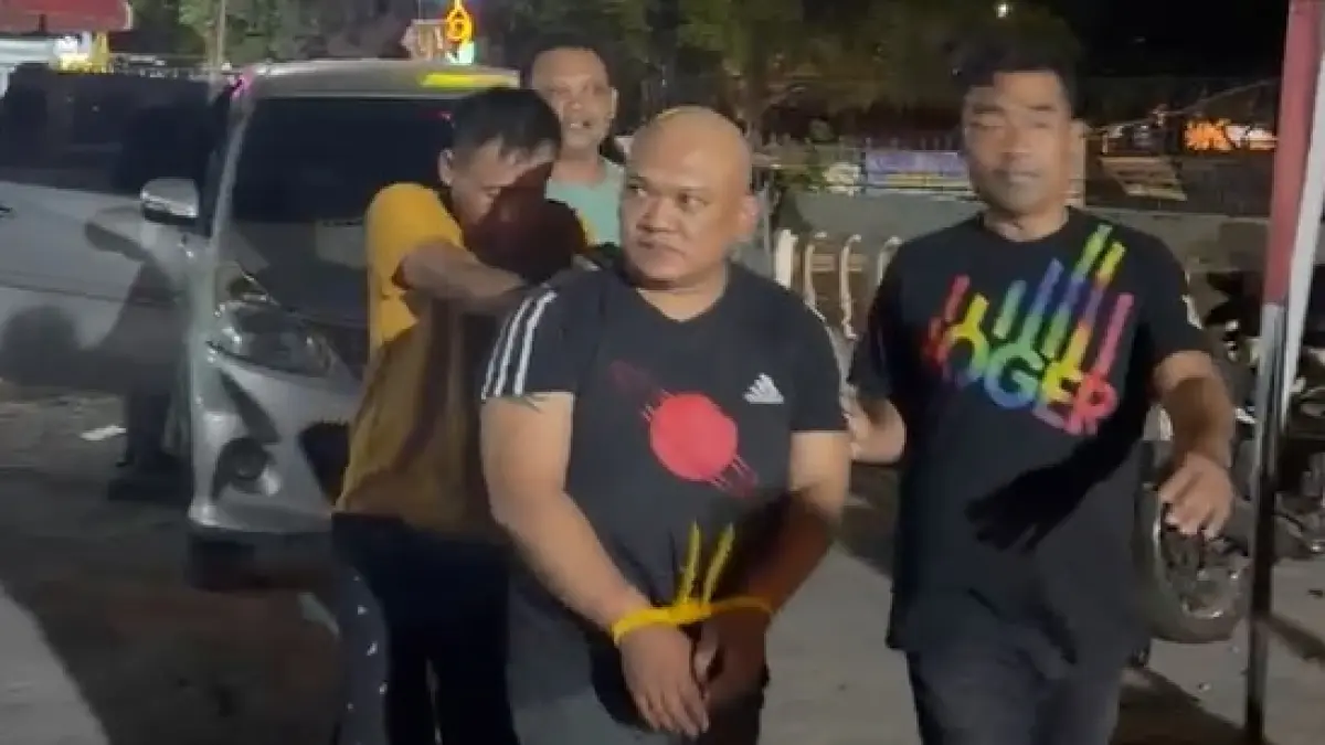 Sebagian kawanan pencurian ban di Sidoharjo Wonogiri digelandang anggota Polres Wonogiri. (DOK.POLRES WONOGIRI)