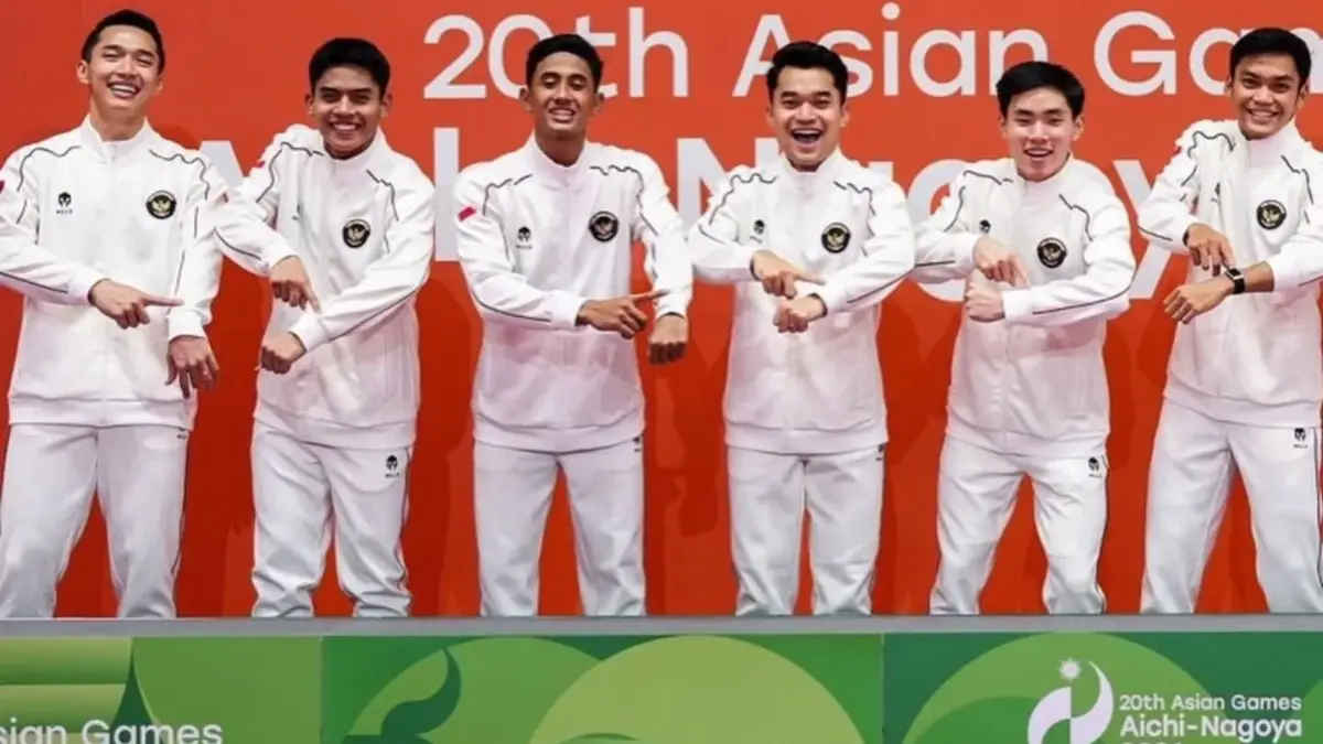 Selebrasi "rolex" yang dilakukan para atlet bulu tangkis.