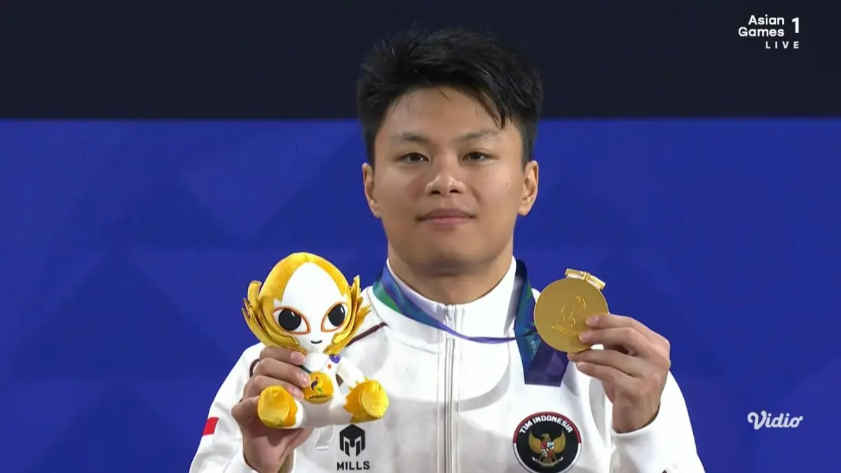 Rahmat Erwin Abdullah Ukir 2 Rekor Dunia Sekaligus, Profil Lifter Indonesia Raih Medali Emas Asian Games 2026 (Tangkapan Layar Vidio)