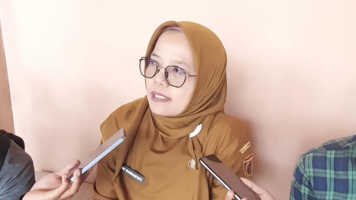 Kepala Dinkes Kabupaten Karanganyar Dwi Rusharyati. (Rudi Hartono/Radar Solo)