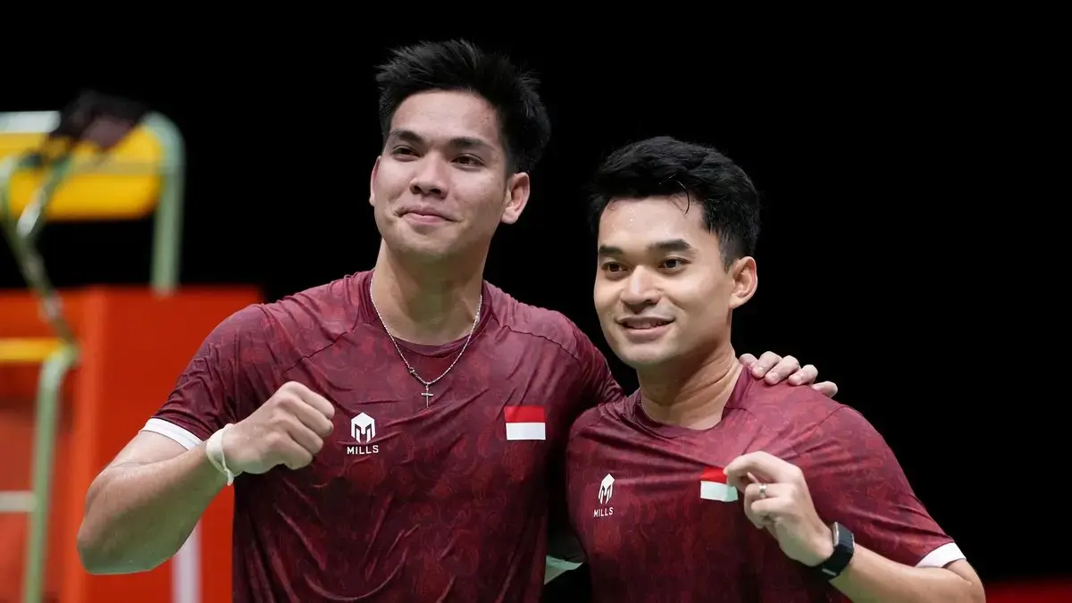 Pasangan ganda putra Leo Rolly Carnando/Daniel Marthin setelah menaklukkan wakil China, Liang Wei Keng/Wang Chang, pada final, Selasa (29/9/2026).
