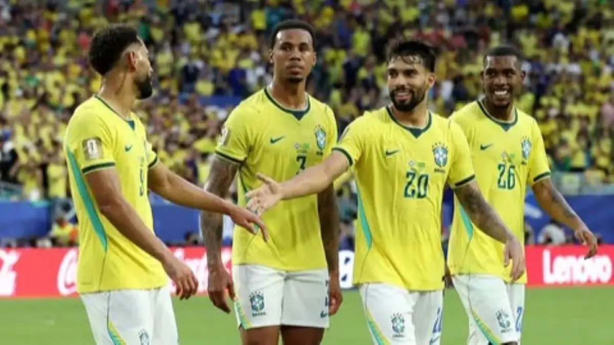 Timnas Brasil raih skor 4-2 saat menantang tuan rumah Australia dalam laga uji coba di Suncorp Stadium, Brisbane.