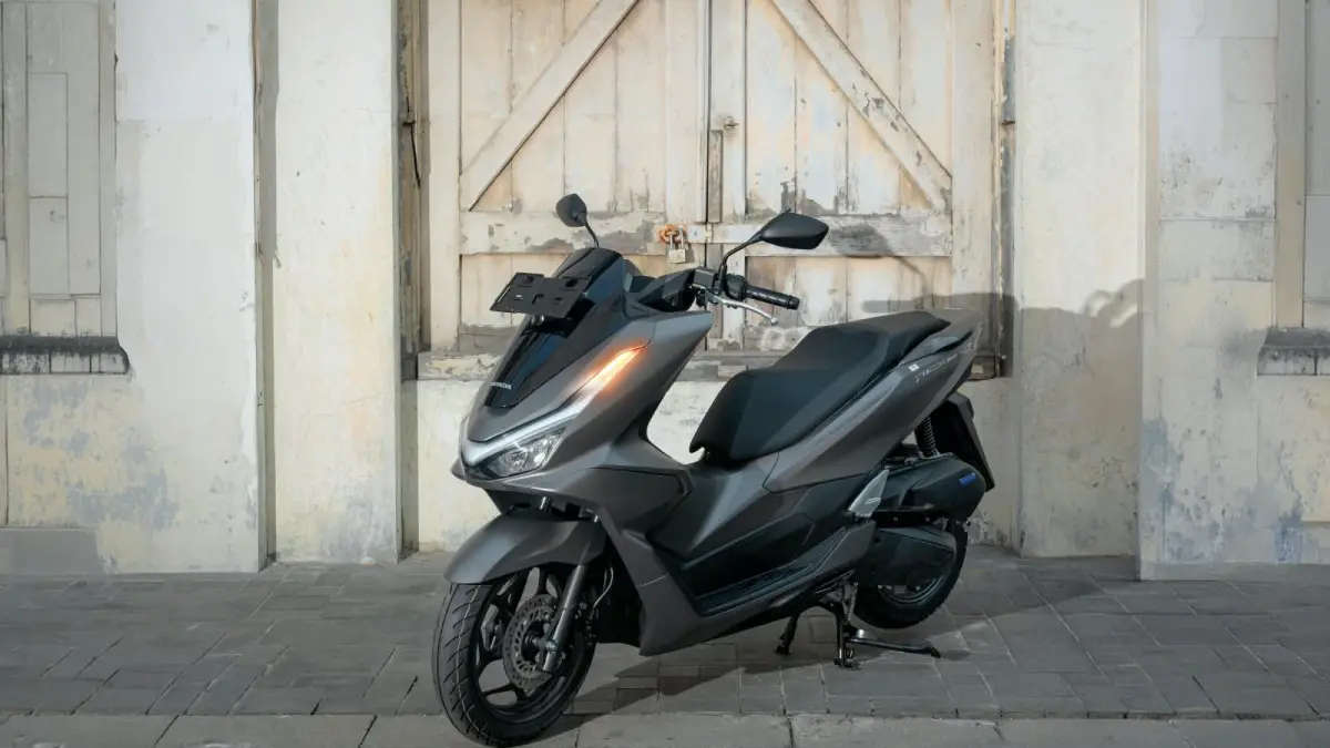 Awas! Kesalahan Menyalakan Lampu Hazard Motor yang Sering Dilakukan, Bisa Bikin Celaka (Astra Honda Jateng)
