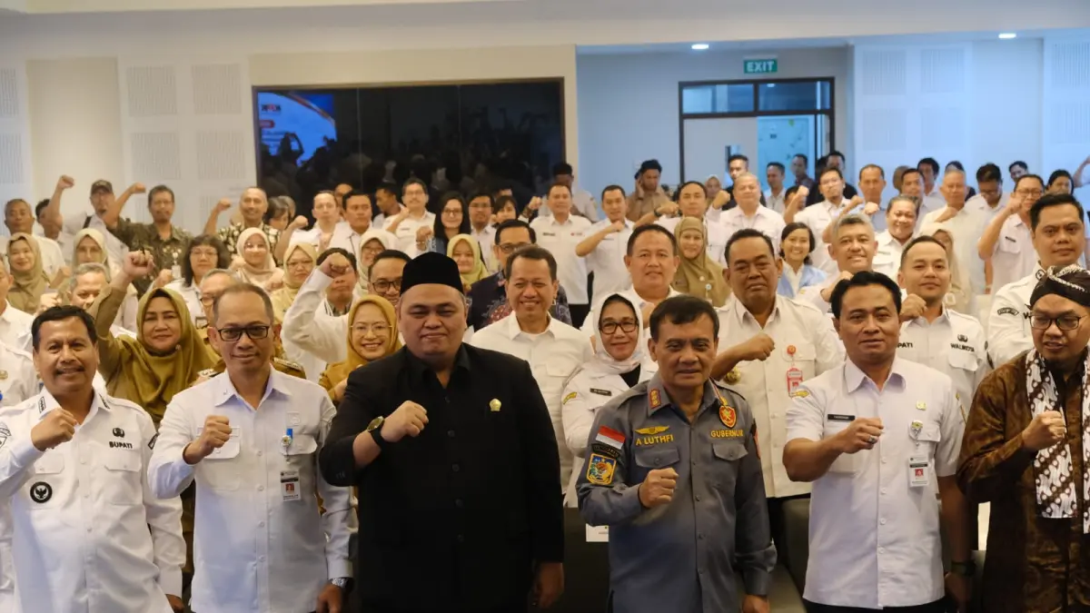 Gubernur bersama kepala daerah di Jateng komitmen toak gratifikasi.