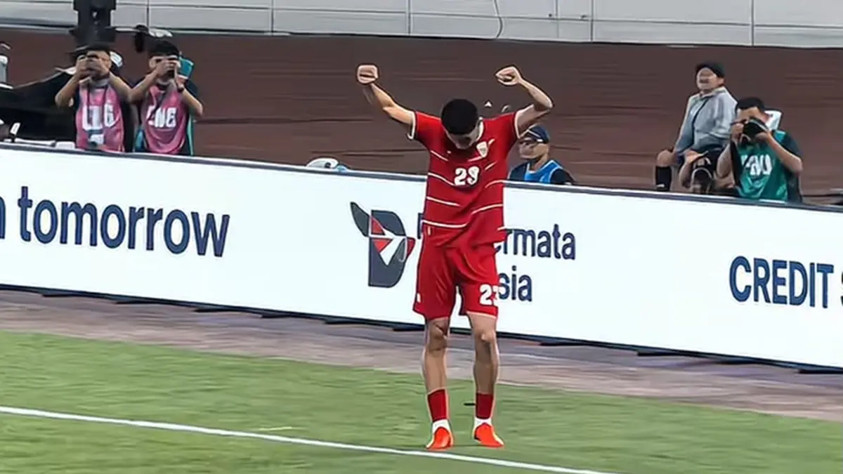 Aksi Justin Hubner joget kamari usai mencetak gol. (Tiktok: dimmmfootball)