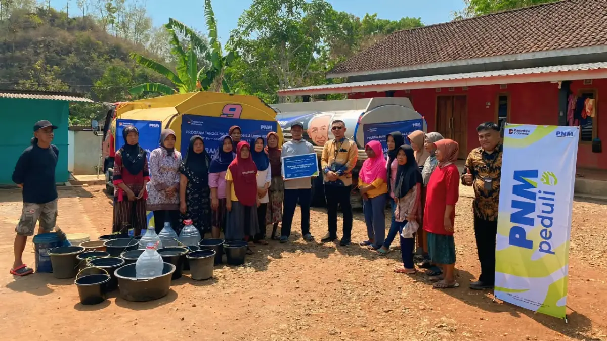 Hadapi Kemarau Panjang, Warga Tlogosari Dapat Bantuan Air Bersih dari PNM