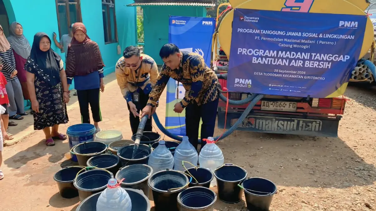 Hadapi Kemarau Panjang, Warga Tlogosari Dapat Bantuan Air Bersih dari PNM