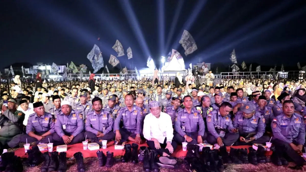 Salawatan Kejaksaan Tinggi (Kejati) Jateng di Lapangan Gentan, Baki, Sukoharjo, Minggu malam (4/10). (IWAN KAWUL/RADAR SOLO)