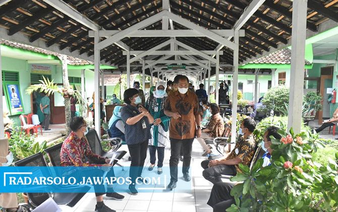 RSUD Karanganyar saat dikunjungi Bupati Juliyatmono, beberapa waktu lalu. (RUDI HARTONO/RADAR SOLO)