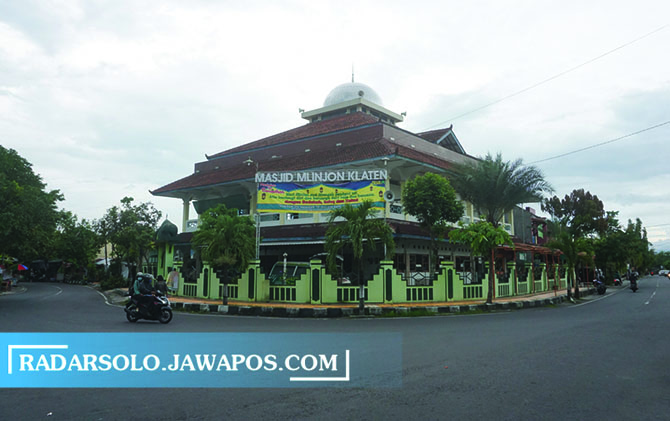 TAK SEPERTI DULU: Suasana lengang sekitar Masjid Mlinjon Klaten, Kelurahan Tonggalan, Kecamatan Klaten Tengah. Tahun ini tidak menggelar event kampung ramadan. (ANGGA PURENDA/RADAR SOLO)