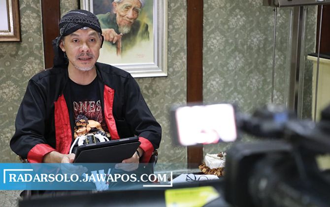 Gubernur Jateng Ganjar Pranowo menjelaskan tentang kebhinnekaan dan pendidikan karakter saat mengikuti Gebyar Milad ke-4 SMP Muhammadiyah Plus Salatiga secara daring.