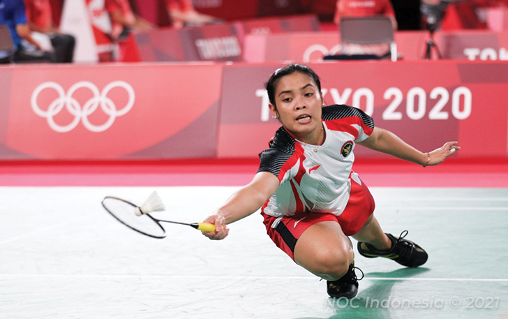 LANGKAH TERHENTI: Gregoria Mariska kalah dari wakil Thailand Ratchanik Intanon di ajang Olimpiade Tokyo 2020. (NOC INDONESIA FOR RADAR SOLO)