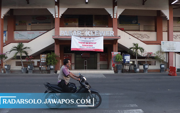 Pasar Klewer Solo ditutup selama penerapan PPKM darurat. (M. IHSAN/RADAR SOLO)