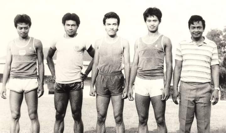 LEGENDA: Johannes Kardiono (paling kiri), sprinter asal Kabupaten Sragen ini pernah membela Indonesia di Olimpiade Los Angeles 1984 di Amerika Serikat. (ISTIMEWA)