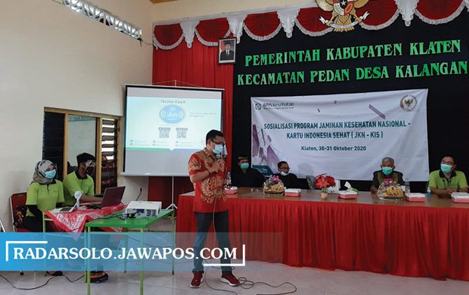 Sosialisasi protokol kesehatan digelar BPJS Kesehatan di Desa Kalangan, Kecamatan Pedan, Kabupaten Klaten. Acara dihadiri anggota Komisi IX DPR RI Rahmad Handoyo.