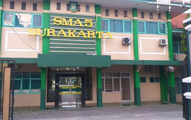 GUDANG PRESTASI: 88 lulusan SMAN 5 Solo diterima di PTN tanpa tes.